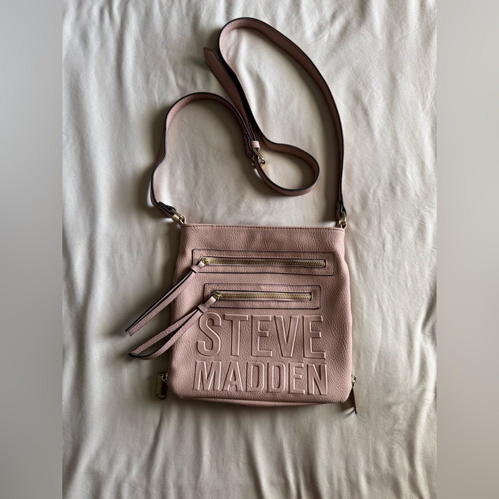 Steve Madden tan crossbody
